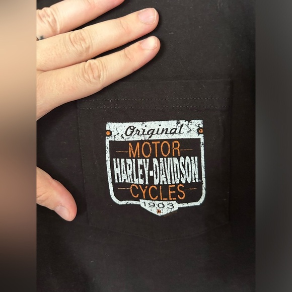 Rocky’s London, Ontario Harley Davidson Tshirt - Picture 5 of 6